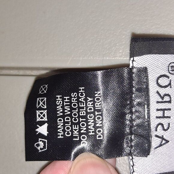 Ashford ladies Sleeveless Blouse NWOT - Picture 8 of 11